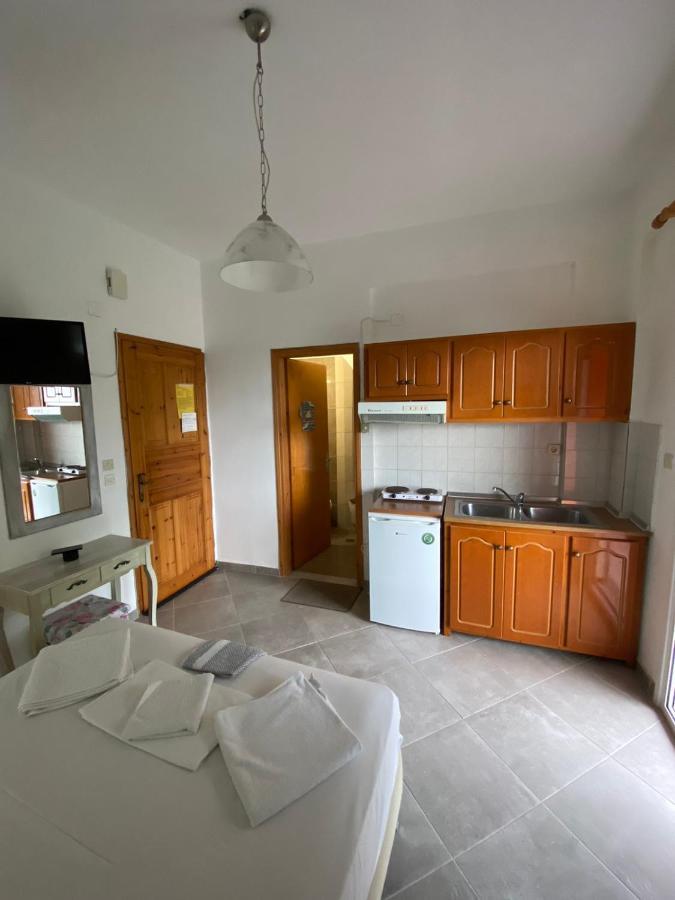 Nakou Freideriki Anthousa Pargas Extérieur photo